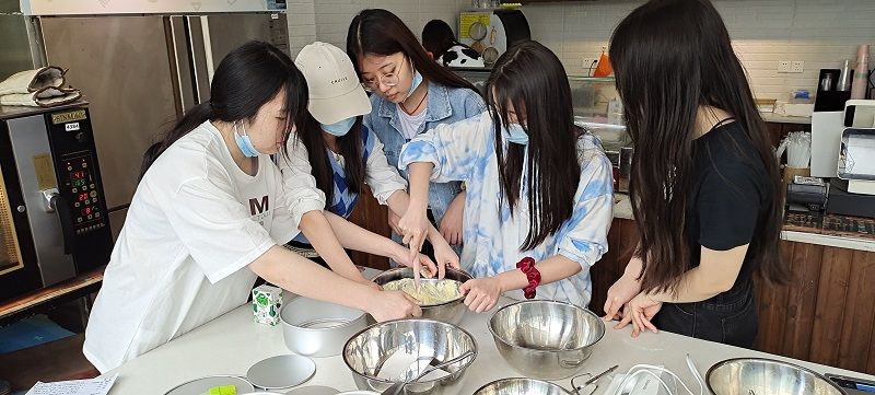 2021.6.3 趣味手工，烘焙快乐2_副本.JPG