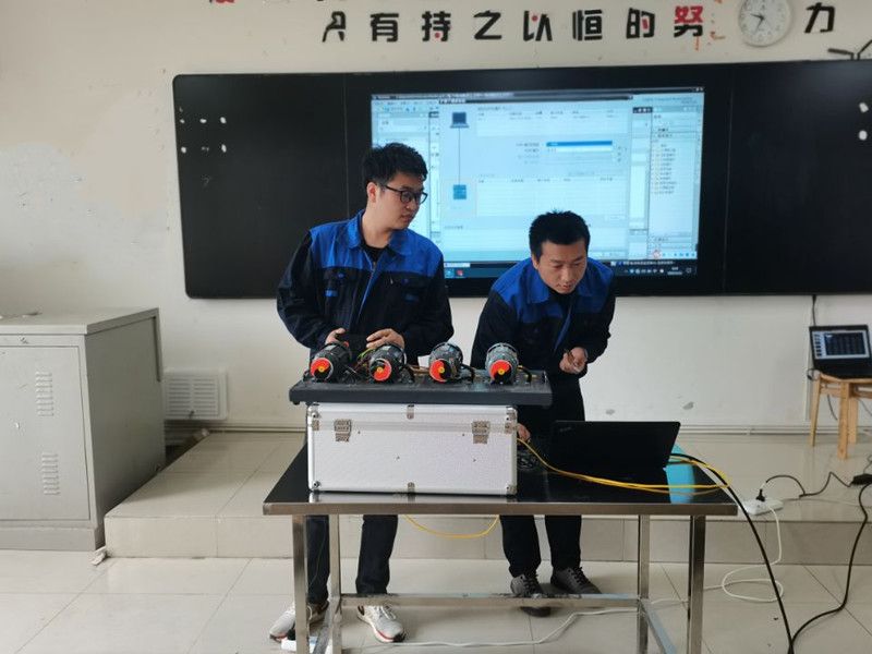 2022.4.22 学校举办2022年度教师教学能力大赛7_副本.jpg