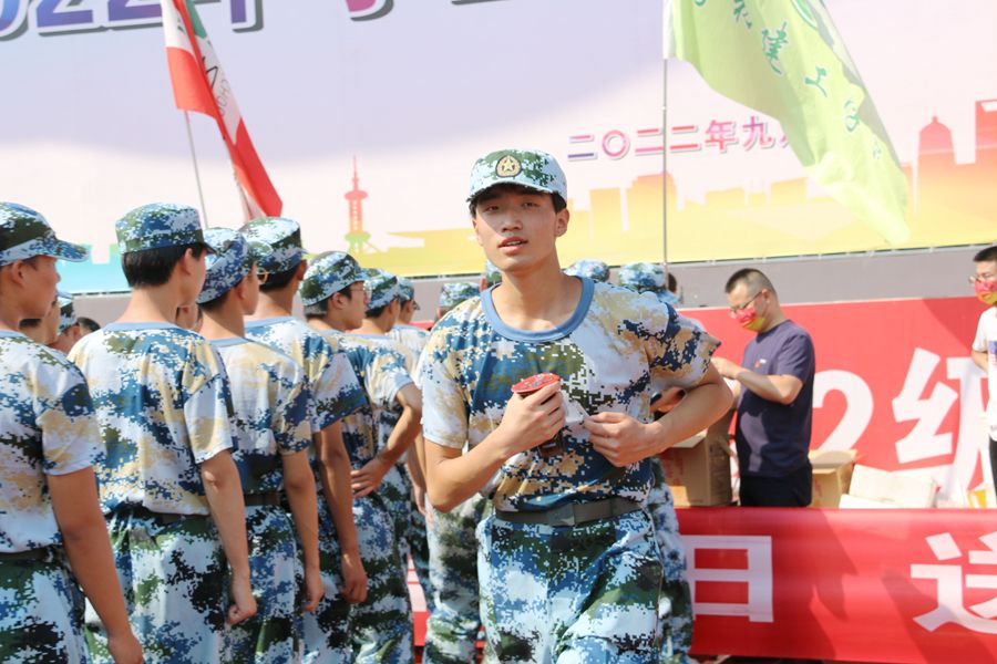 学生1.jpg