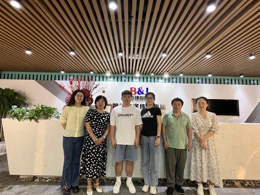 我院开展2023届计算机类专业毕业生回访活动照片原图（1） - 副本.JPG