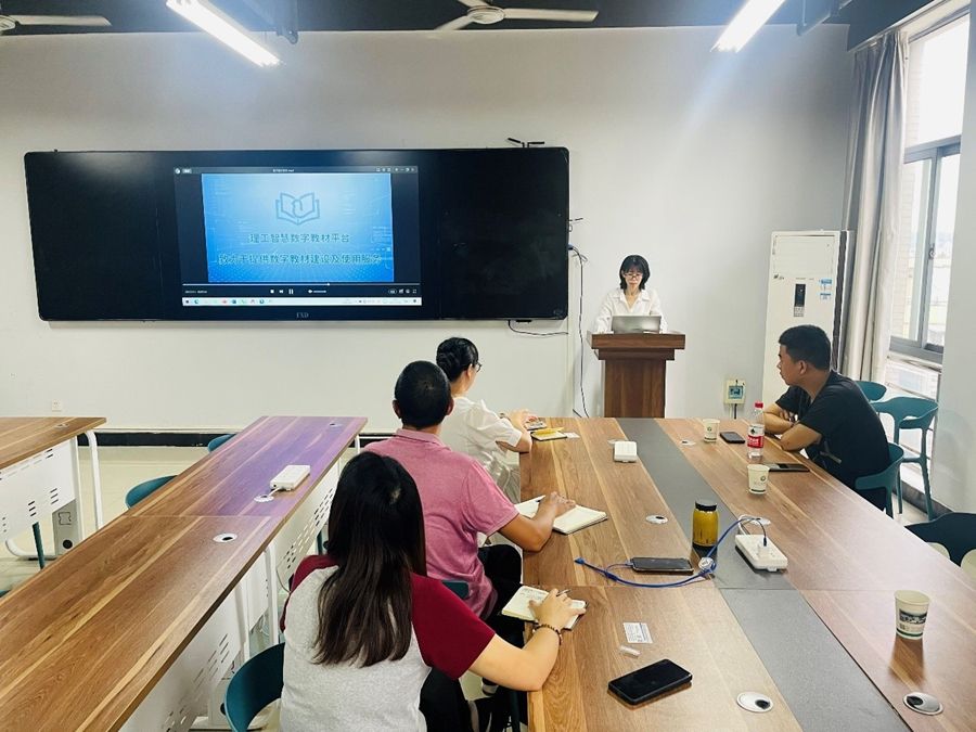 信息机电学院召开2023年数字化教材编制研讨会照片原图（2） - 副本.jpg