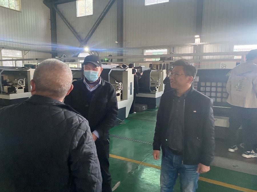 信息机电学院开展实训室安全大检查照片.jpg
