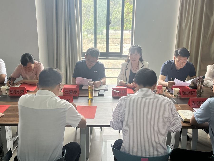 党委书记石道良带队到信息机电学院调研座谈照片（3）.JPG