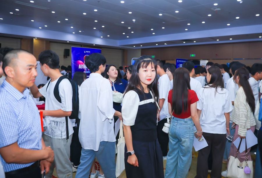 校企三方携手成功举办2024年林业数字人才双选会照片（8）.JPG