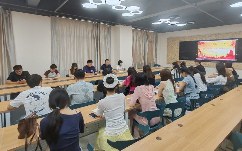 艺术设计学院党总支学生支部开展主题党日活动照片（1）.jpg