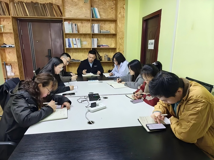 人工智能学院党总支召开党建引领专业建设座谈会 - 副本.jpg