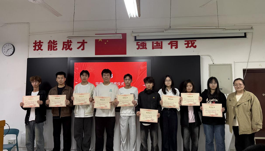 我院开展“党建引领树新风  文明寝室共创建”评选活动2 - 副本.png